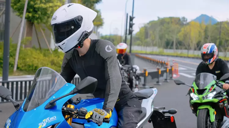 فيديو فتح العلبة