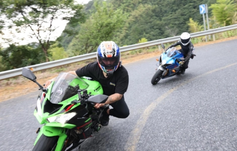 كيف تُحدث ملحقات الخوذات خفيفة الوزن المزودة بتقنية البلوتوث ثورة في تجارة التجزئة للدراجات النارية في المملكة المتحدة: نظرة معمقة على فرصة OHMIEX D9